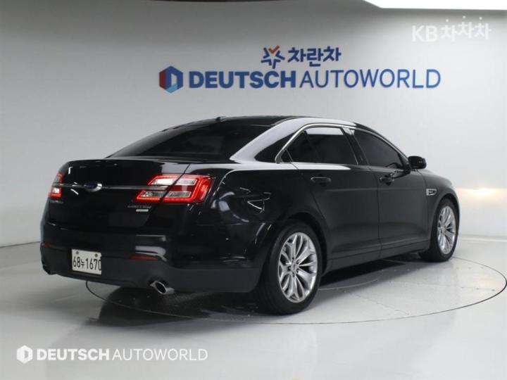 Ford Taurus New 2.0 Limited EcoBoost 3