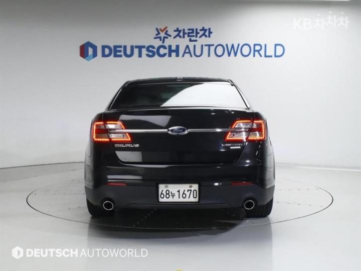 Ford Taurus New 2.0 Limited EcoBoost 5