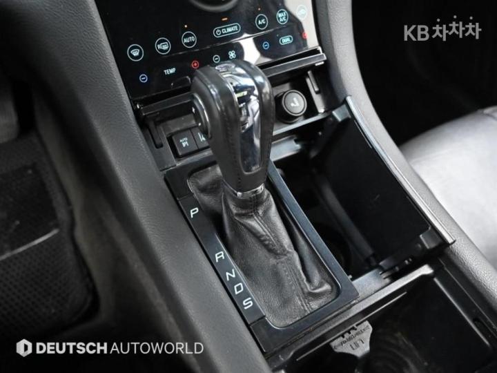 Ford Taurus New 2.0 Limited EcoBoost 10