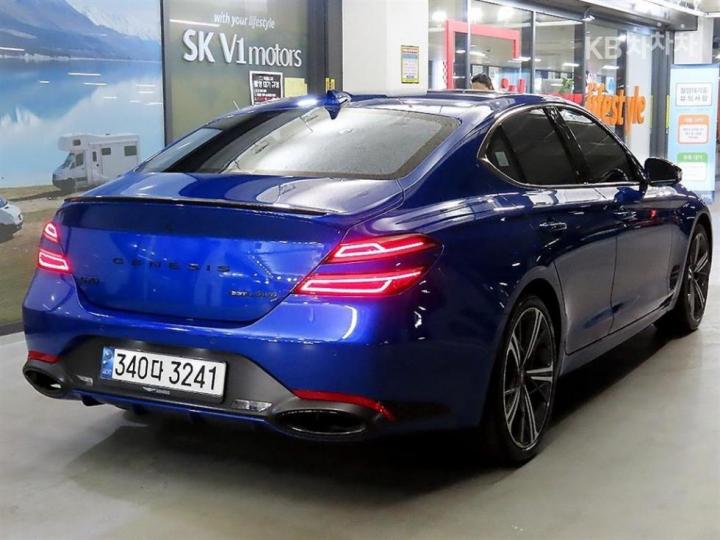 Genesis G70 3.3T AWD Standard 5