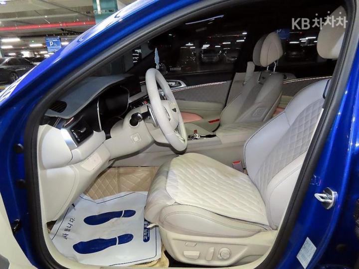 Genesis G70 3.3T AWD Standard 7