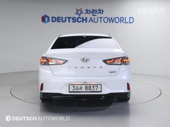 Hyundai Sonata New Rise Hybrid 2.0 HEV Modern 5