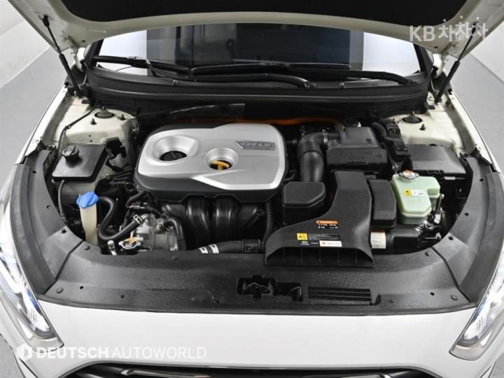 Hyundai Sonata New Rise Hybrid 2.0 HEV Modern 7