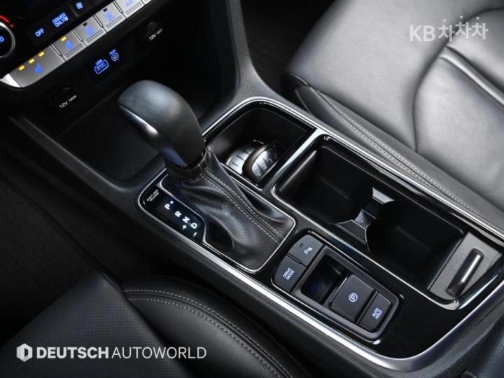 Hyundai Sonata New Rise Hybrid 2.0 HEV Modern 10