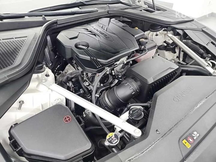 Genesis G80 RG3 2.5 T-GDi AWD 6