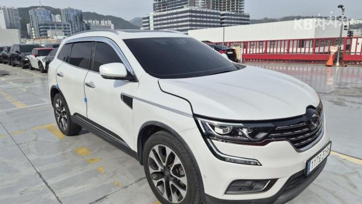 Renault QM6 2.0 2WD RE Signature 5