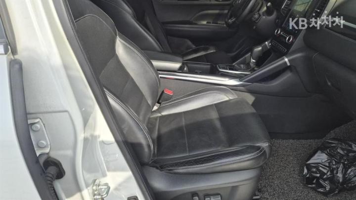 Renault QM6 2.0 2WD RE Signature 7