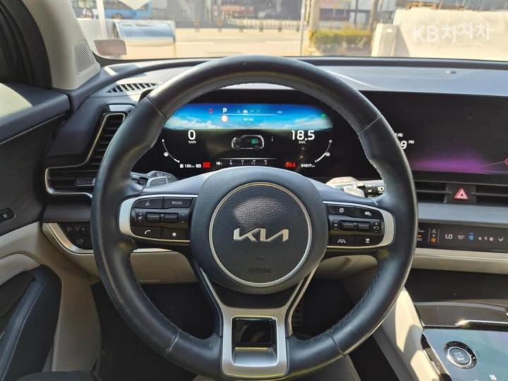 Kia Sportage The Hybrid 1.6 Turbo HEV AWD Signature Gravity 9