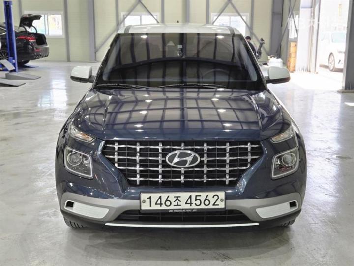 Hyundai Venue Gasoline 1.6 Modern 3