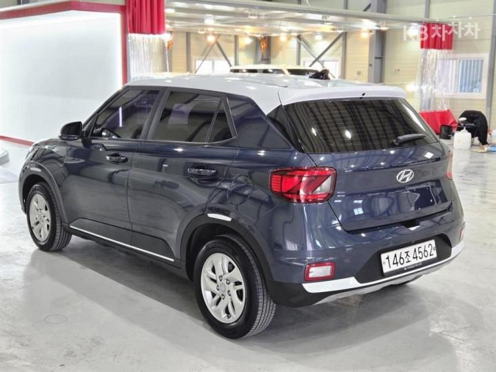 Hyundai Venue Gasoline 1.6 Modern 5