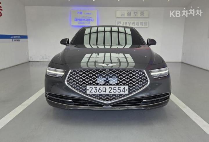 Genesis G90 3.8 GDi Luxury 2