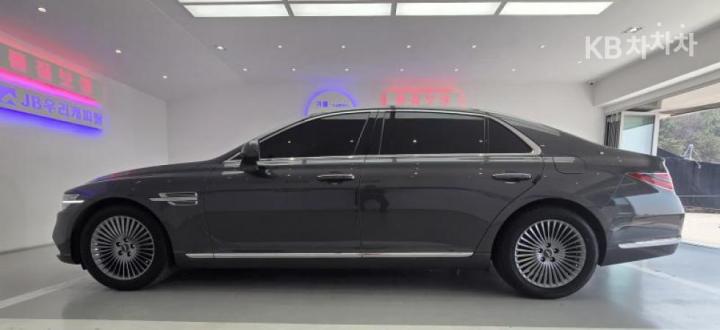 Genesis G90 3.8 GDi Luxury 7