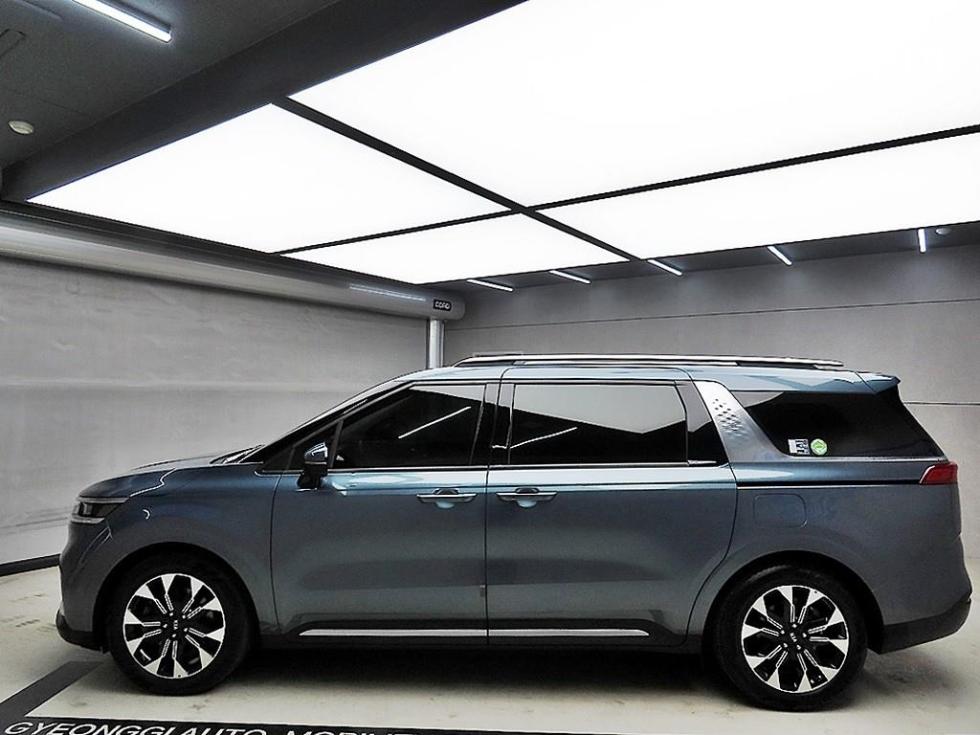 2021 - kia carnival