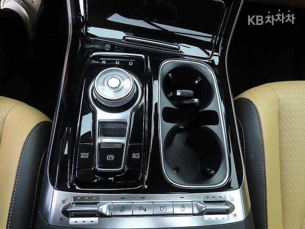 2021 - kia carnival