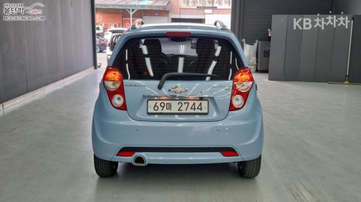 Chevrolet Spark S LT 5