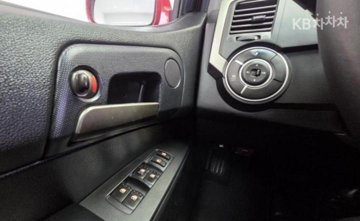 KG Mobility (Ssangyong) Korando Sport CX7 4WD Fashion 10