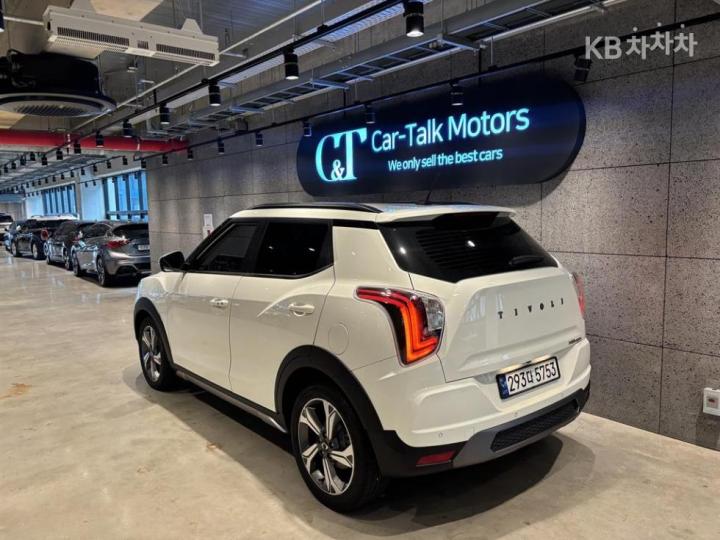 KG Mobility (Ssangyong) Tivoli 1.5 T-GDi V7 4