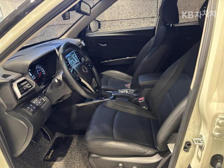 KG Mobility (Ssangyong) Tivoli 1.5 T-GDi V7 6