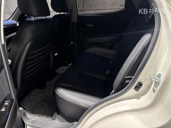 KG Mobility (Ssangyong) Tivoli 1.5 T-GDi V7 7