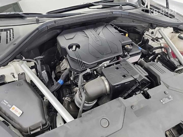 Genesis GV70 Gasoline 2.5T Sport Package 2WD 6