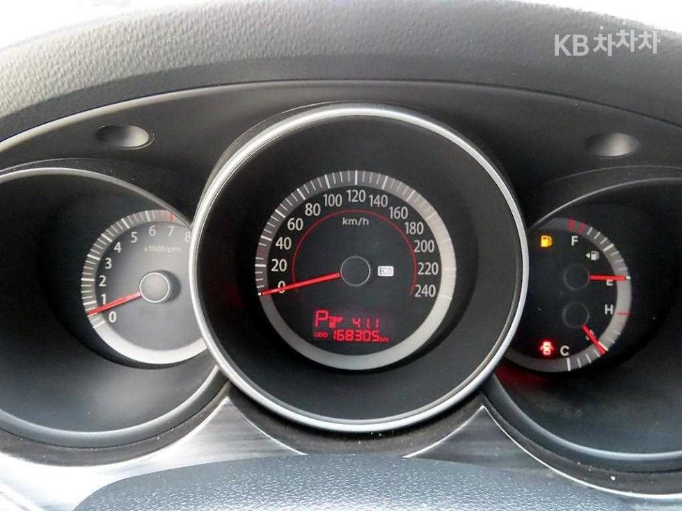 Kia K5 — miniaturë 9