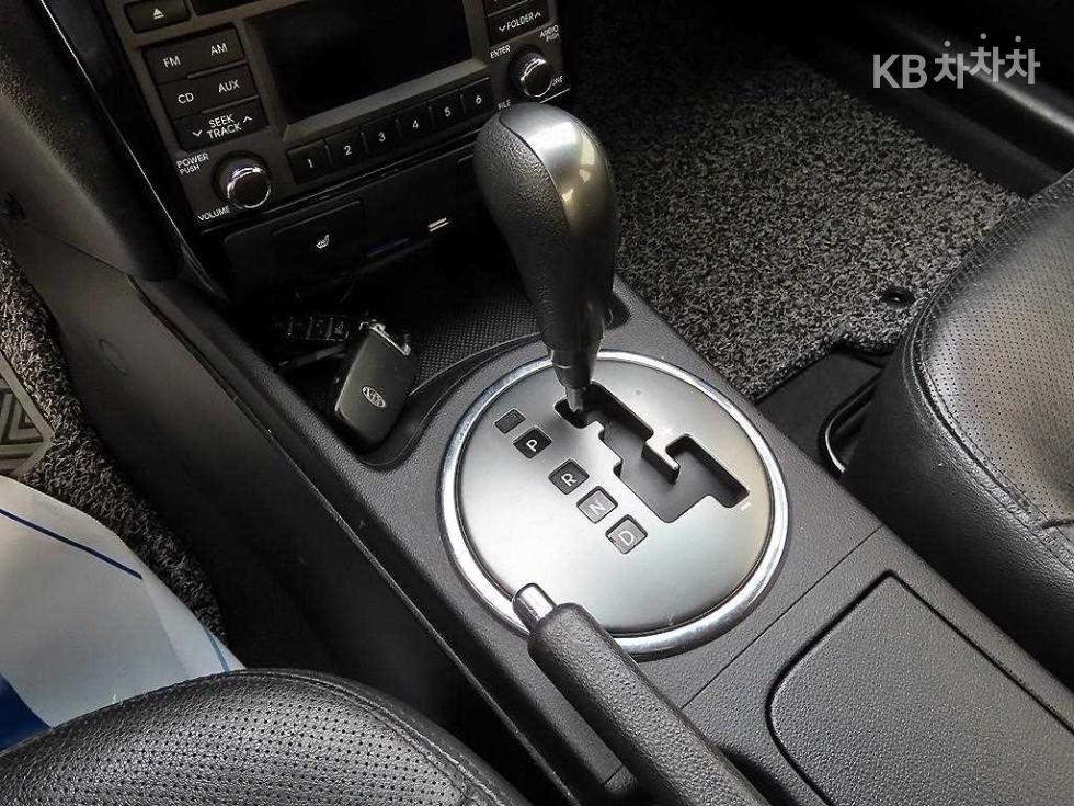 Kia K5 — miniaturë 10