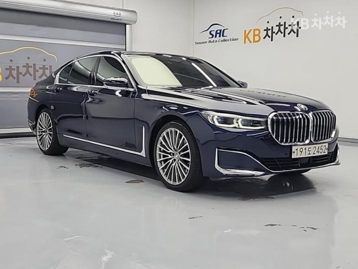 BMW 7 Series G11 730d xDrive Design Pure Excellence 5