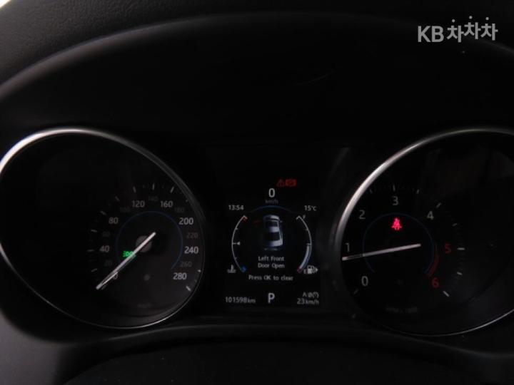 Jaguar XE 2.0 Diesel PORTFOLIO 10