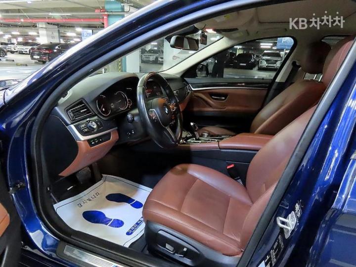 BMW 5 Series New 520d M Aerodynamic F10 7