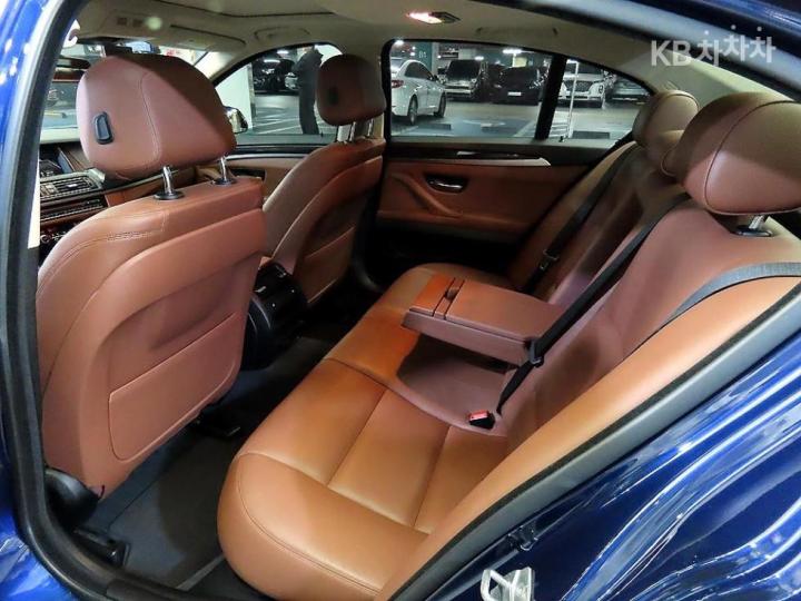 BMW 5 Series New 520d M Aerodynamic F10 8