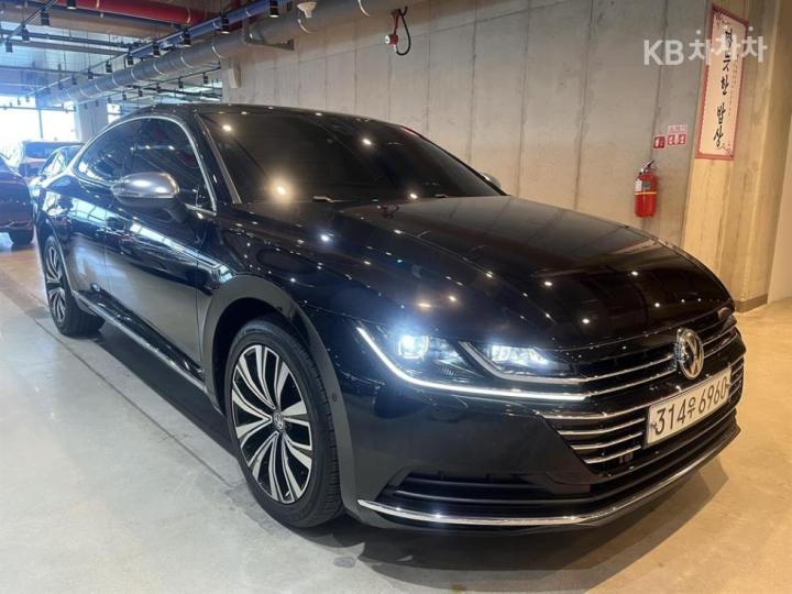 Volkswagen Arteon 2.0 TDI Elegance Prestige 4