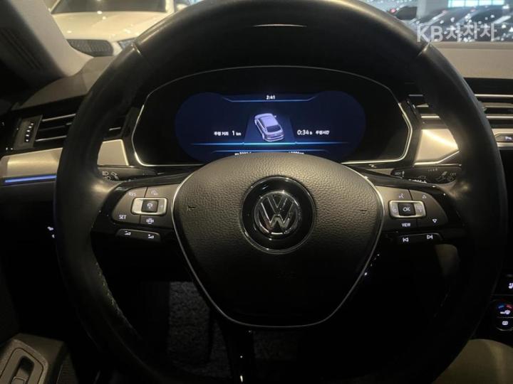 Volkswagen Arteon 2.0 TDI Elegance Prestige 10