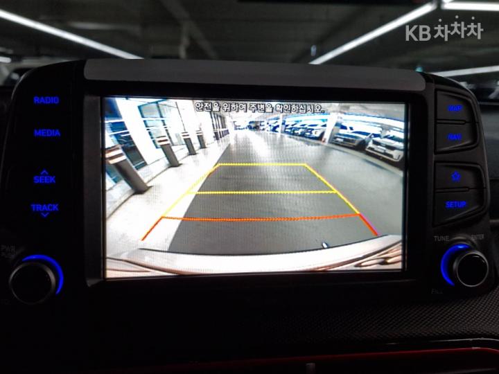 Hyundai Kona 1.6 Turbo Modern Tech 8