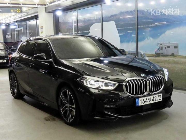 BMW 1 Series F40 120i M Sport 2