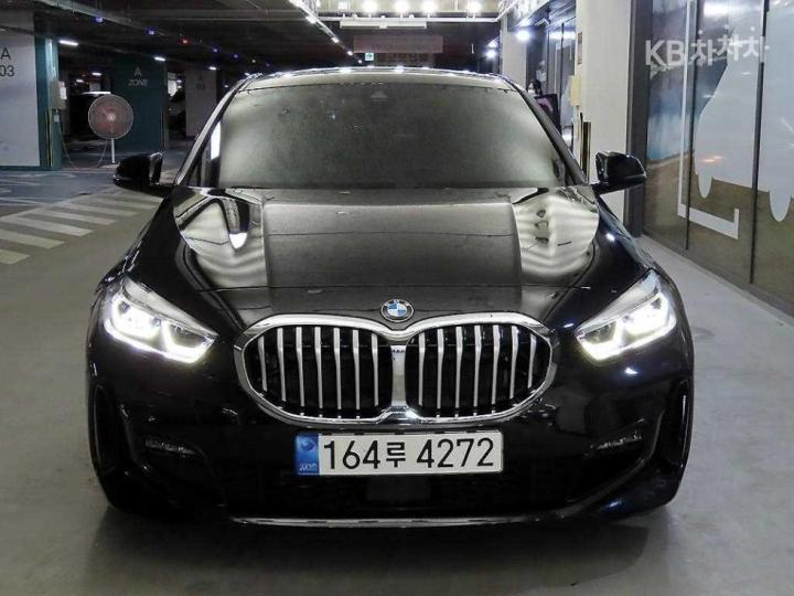 BMW 1 Series F40 120i M Sport 3