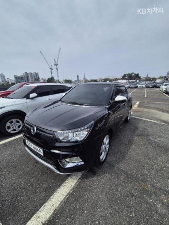 KG Mobility (Ssangyong) Tivoli Gasoline LX Premium Type 3