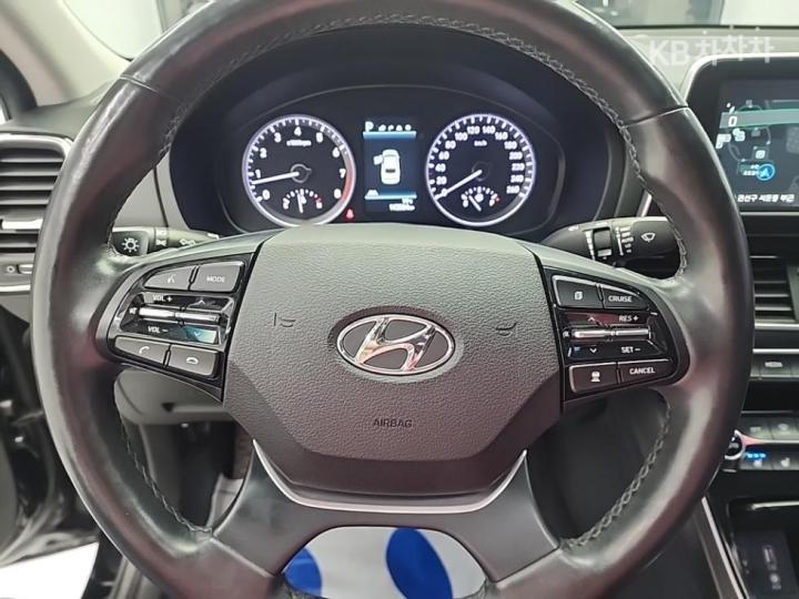 Hyundai Grandeur IG 3.0 LPi Exclusive Base Type 10
