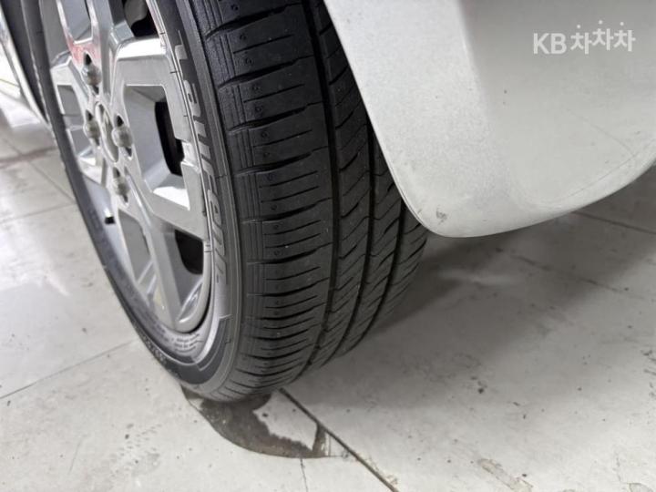 Kia Ray 1.0 Gasoline Luxury 9