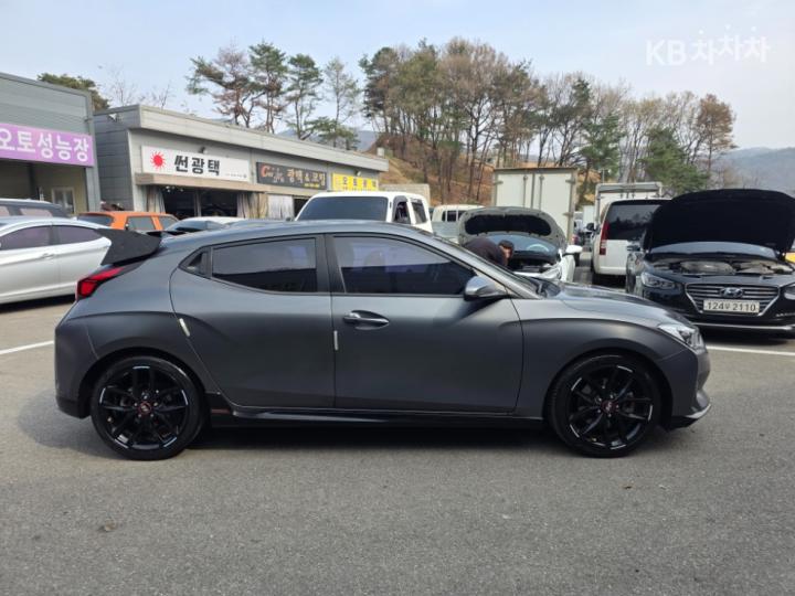 Hyundai Veloster JS 1.6 T-GDi Sport Core 5