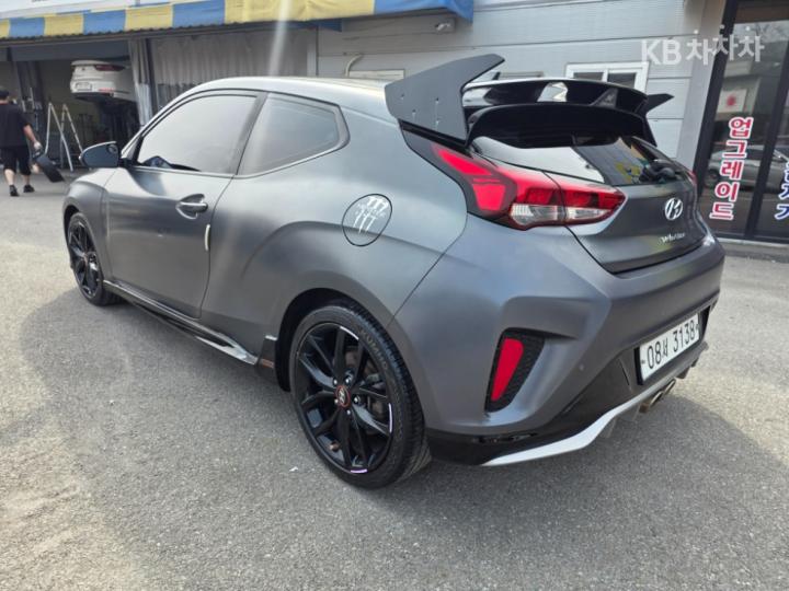Hyundai Veloster JS 1.6 T-GDi Sport Core 8