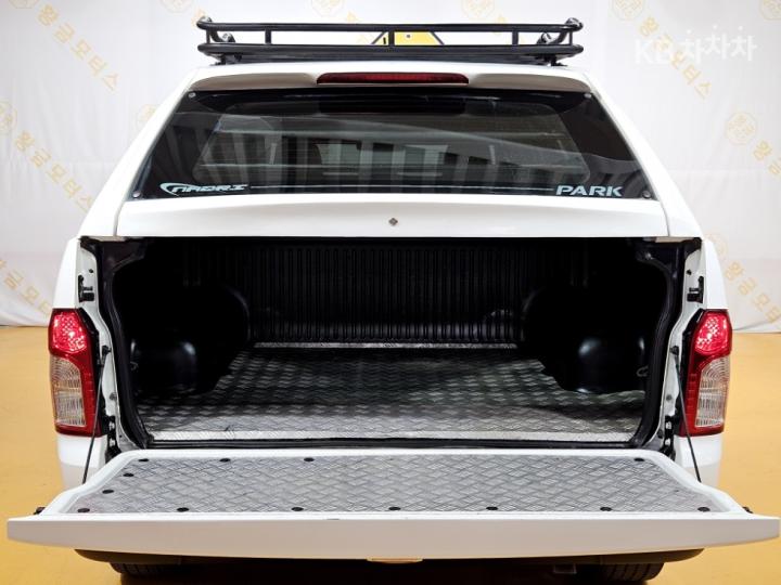 KG Mobility (Ssangyong) Korando Sport 2.2 Extreme 4WD 10