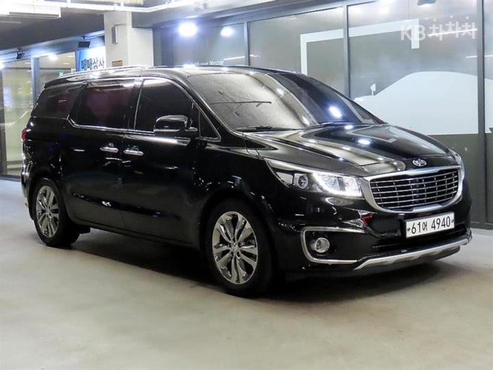 Kia Carnival 2.2 Diesel Noblesse
