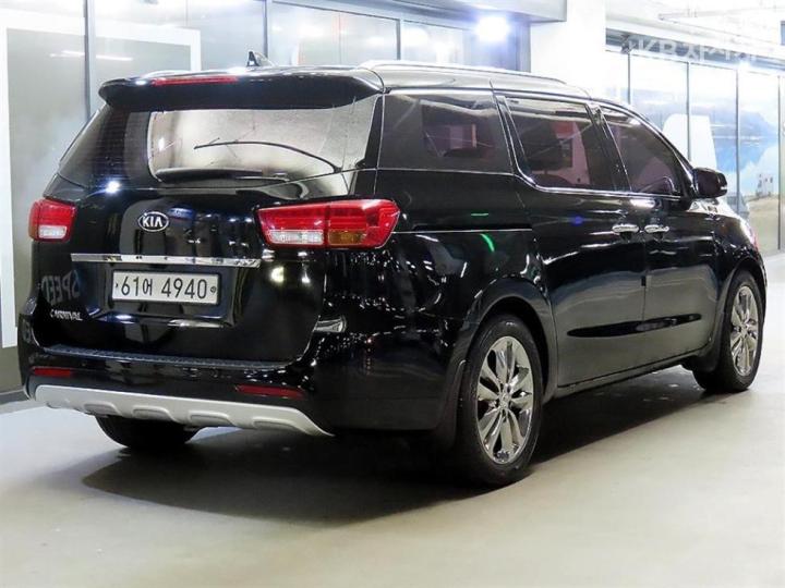 Kia Carnival 2.2 Diesel Noblesse 5