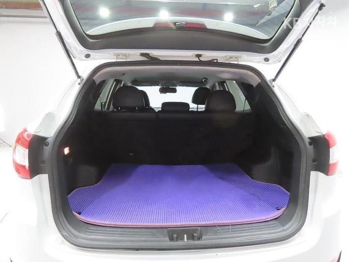 Hyundai Tucson New ix Diesel e-VGT 2WD Premium 10