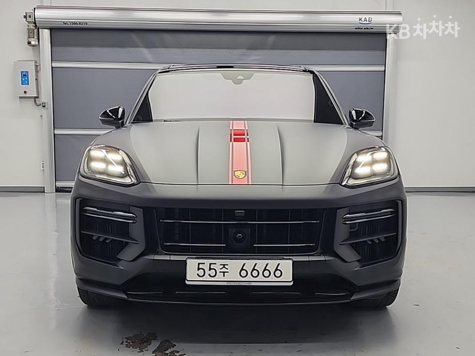 Porsche Cayenne — miniaturë 2