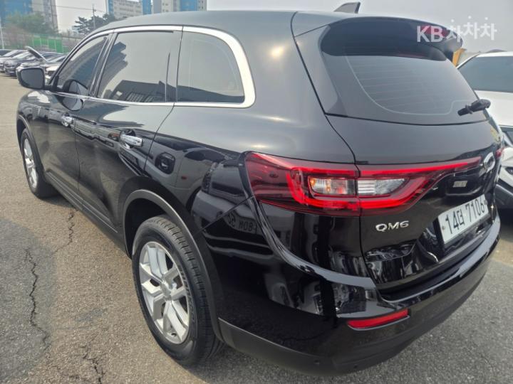 Renault QM6 Gasoline 2.0 2WD LE Base Type 6