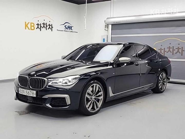 BMW 7 Series G11 M760Li xDrive Base Type 2
