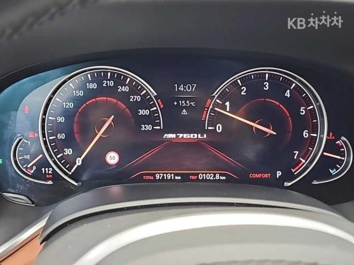 BMW 7 Series G11 M760Li xDrive Base Type 7