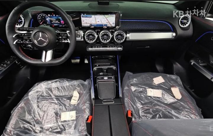 Mercedes-Benz GLB-Class X247 GLB250 4Matic 8