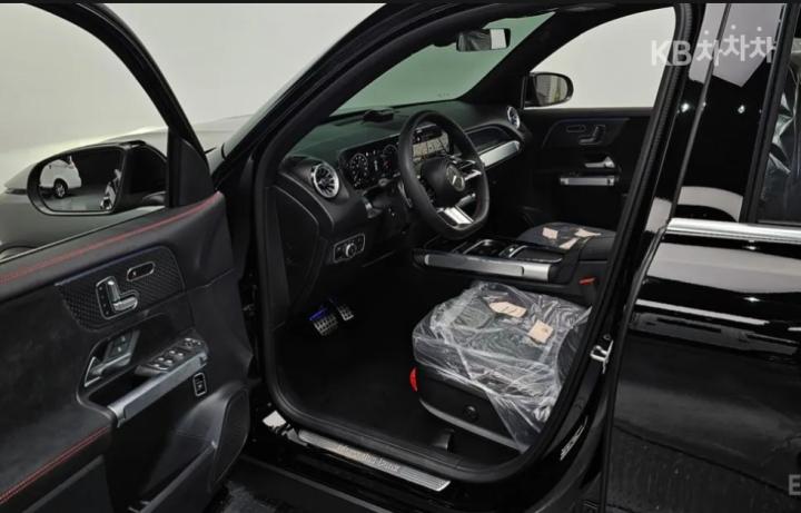 Mercedes-Benz GLB-Class X247 GLB250 4Matic 10